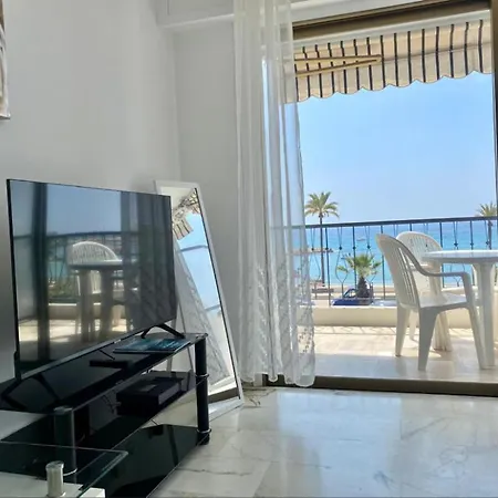 Chouette Balcon Sur La